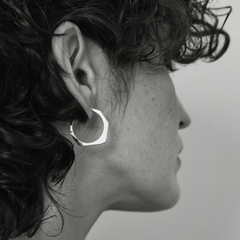 Petites boucles d'oreilles créoles Dune