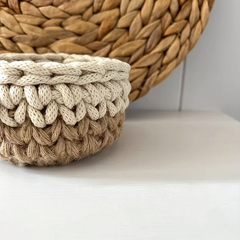 Petit panier en crochet beige