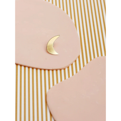 Pin's lune naïve