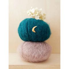 Pin's lune naïve