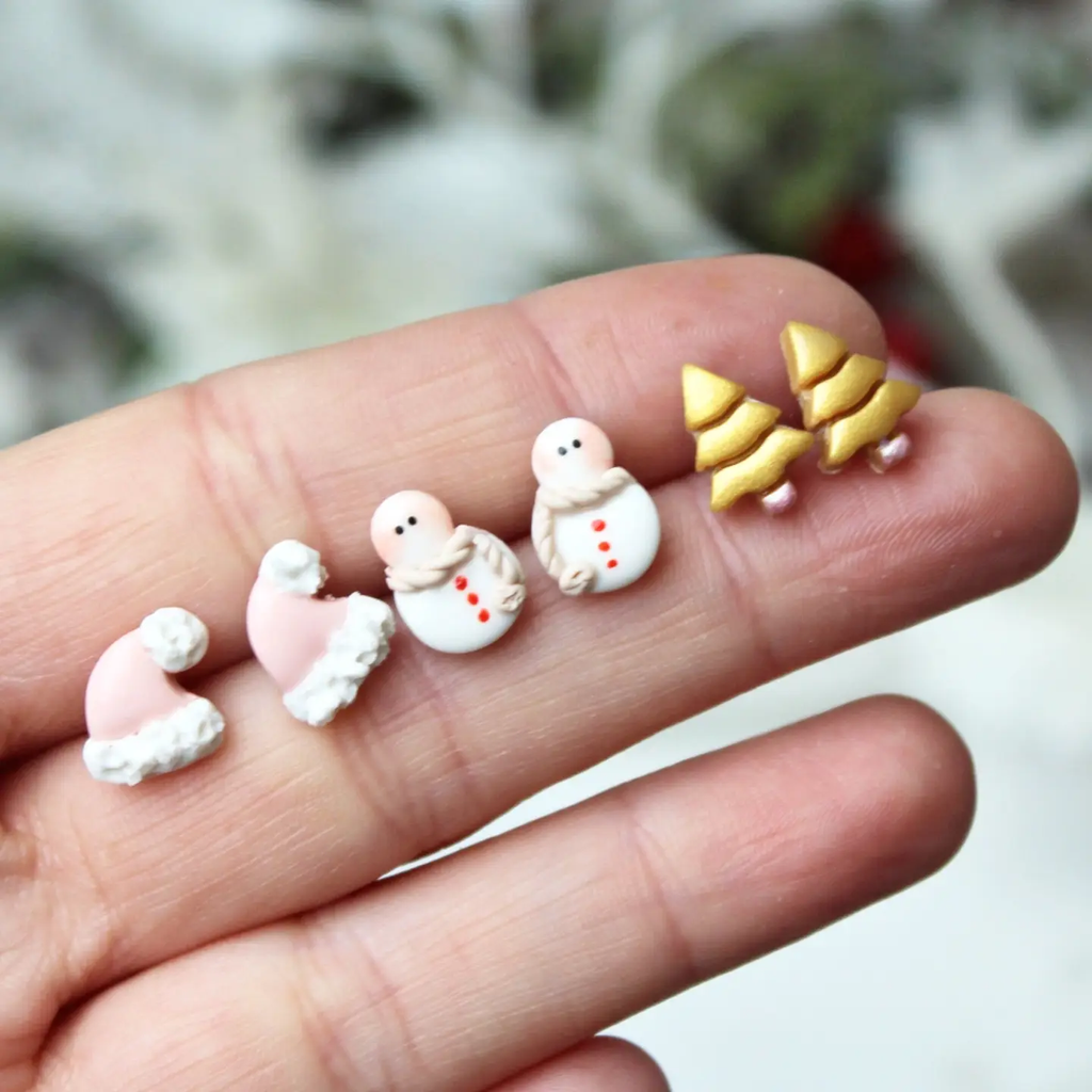 Trio de clous d'oreilles Sapin, Bonnet et Bonhomme de neige