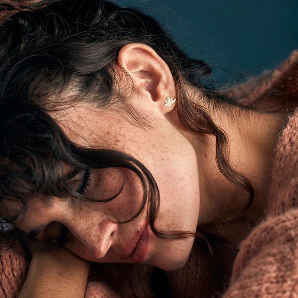 Mini boucles d'oreilles Magnolia