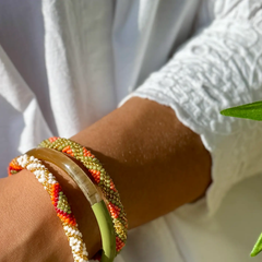 Bracelet népalais Blanc, or, orange, bordeaux, vert