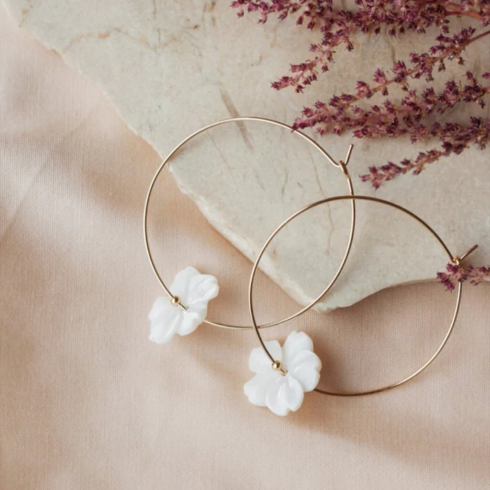Boucles d'oreilles créoles Mila medium