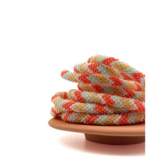 Bracelet népalais Corail, blanc, or, bleu